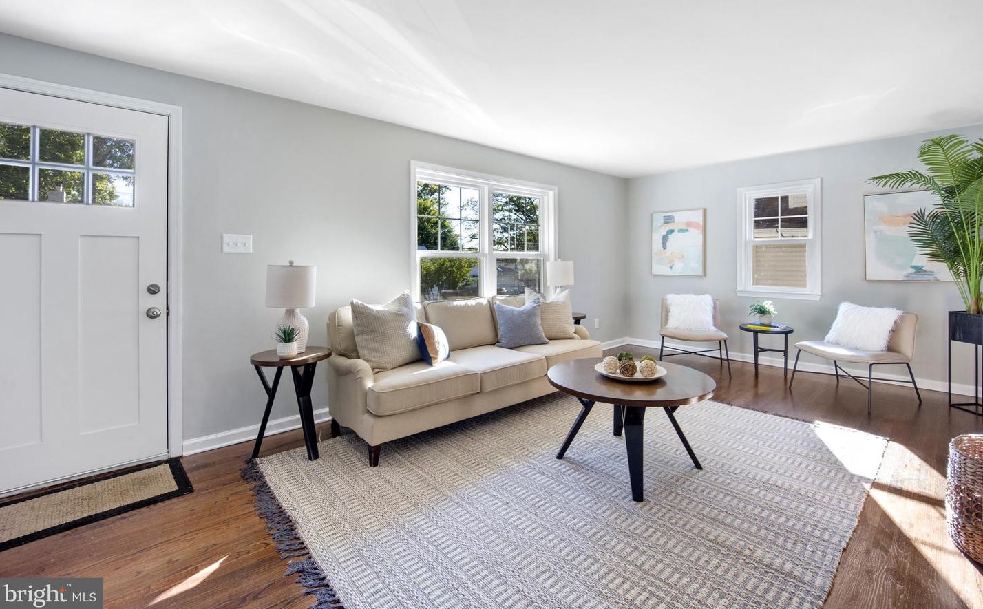 29 N Lafayette Ave, Yardley, PA 19067