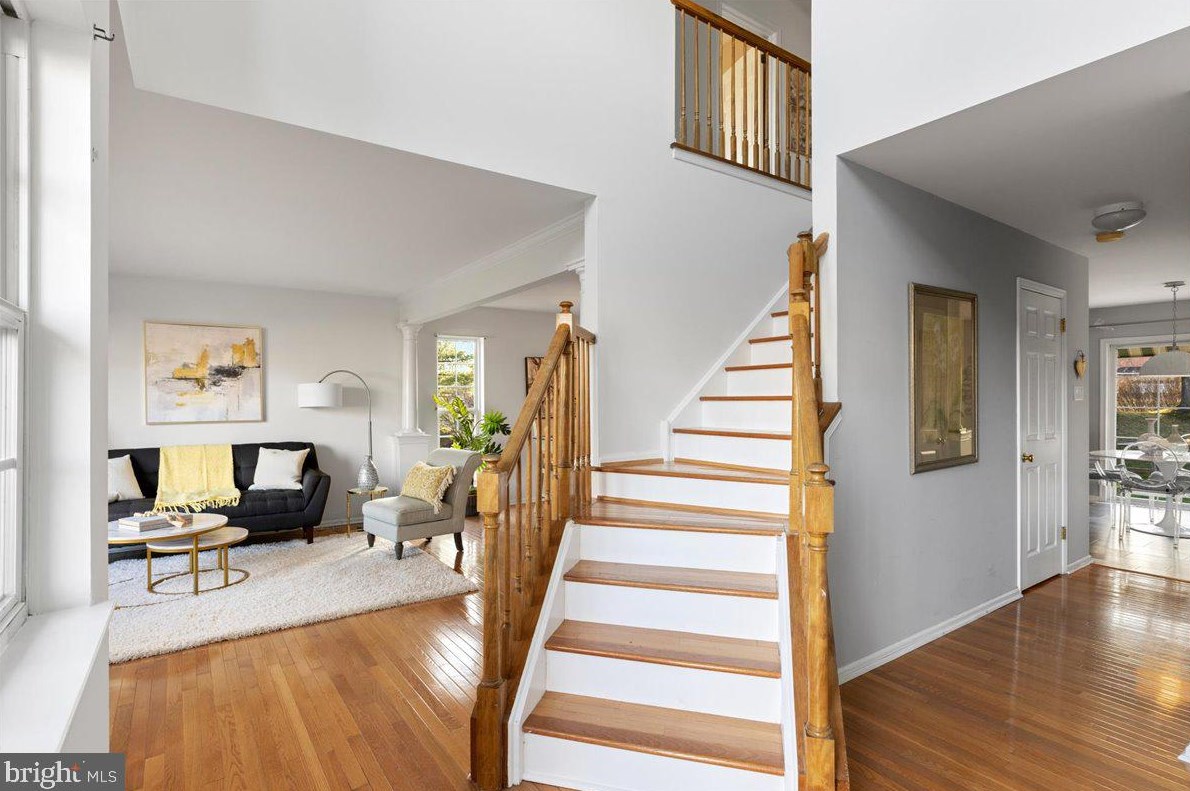 553 Clydesdale Dr, New Hope, PA 18938-5812