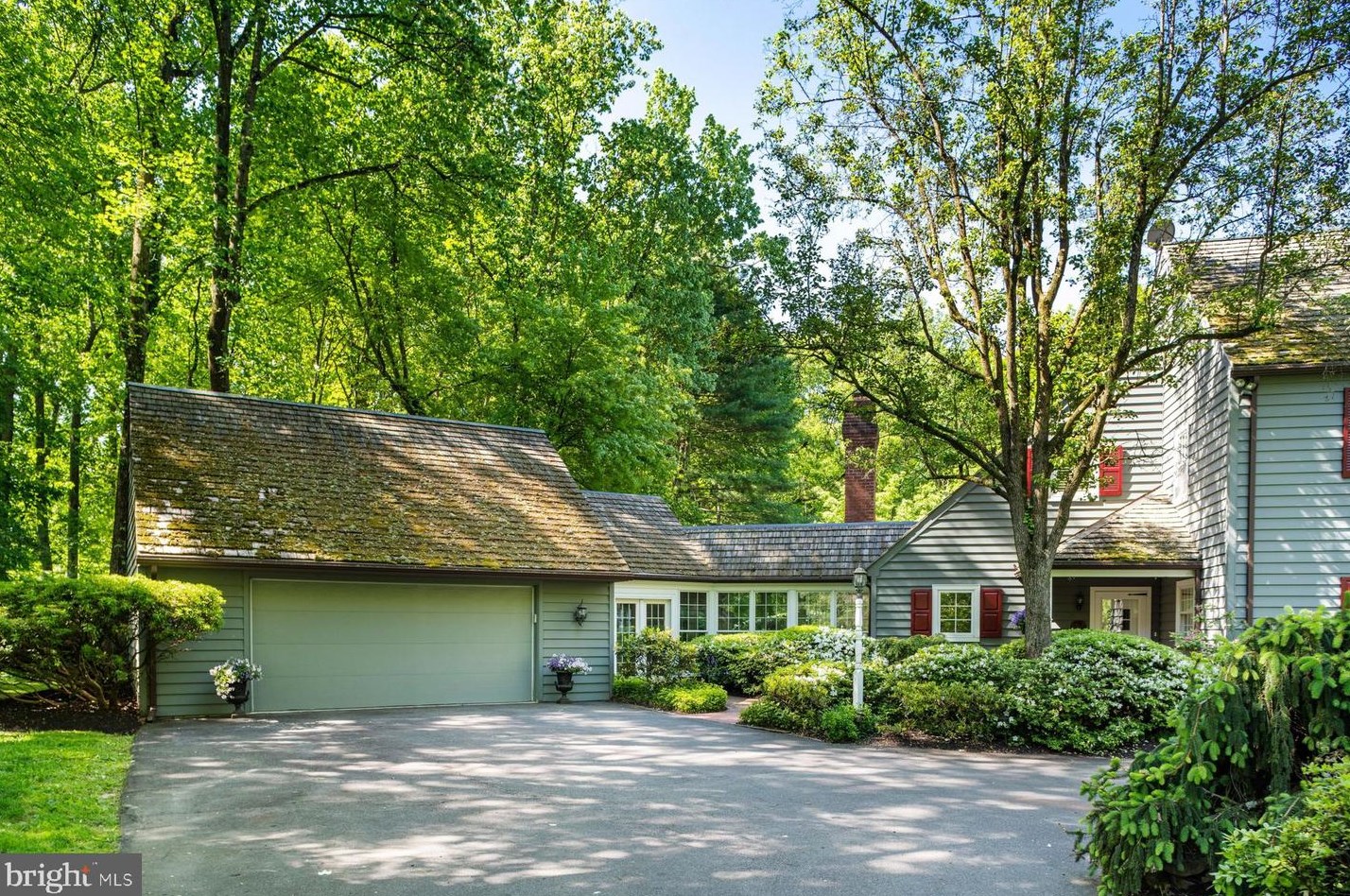 3940 Thisal Ln, Gardenville, PA 18902