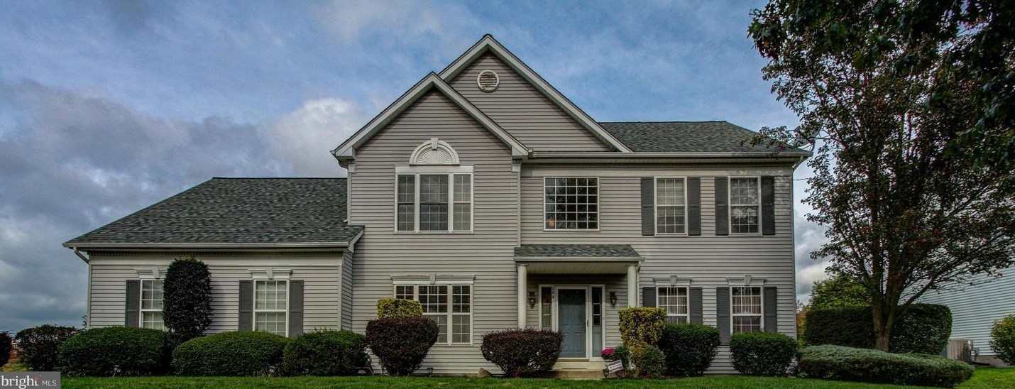 206 Rebecca Ct, Chalfont, PA 18914-3771