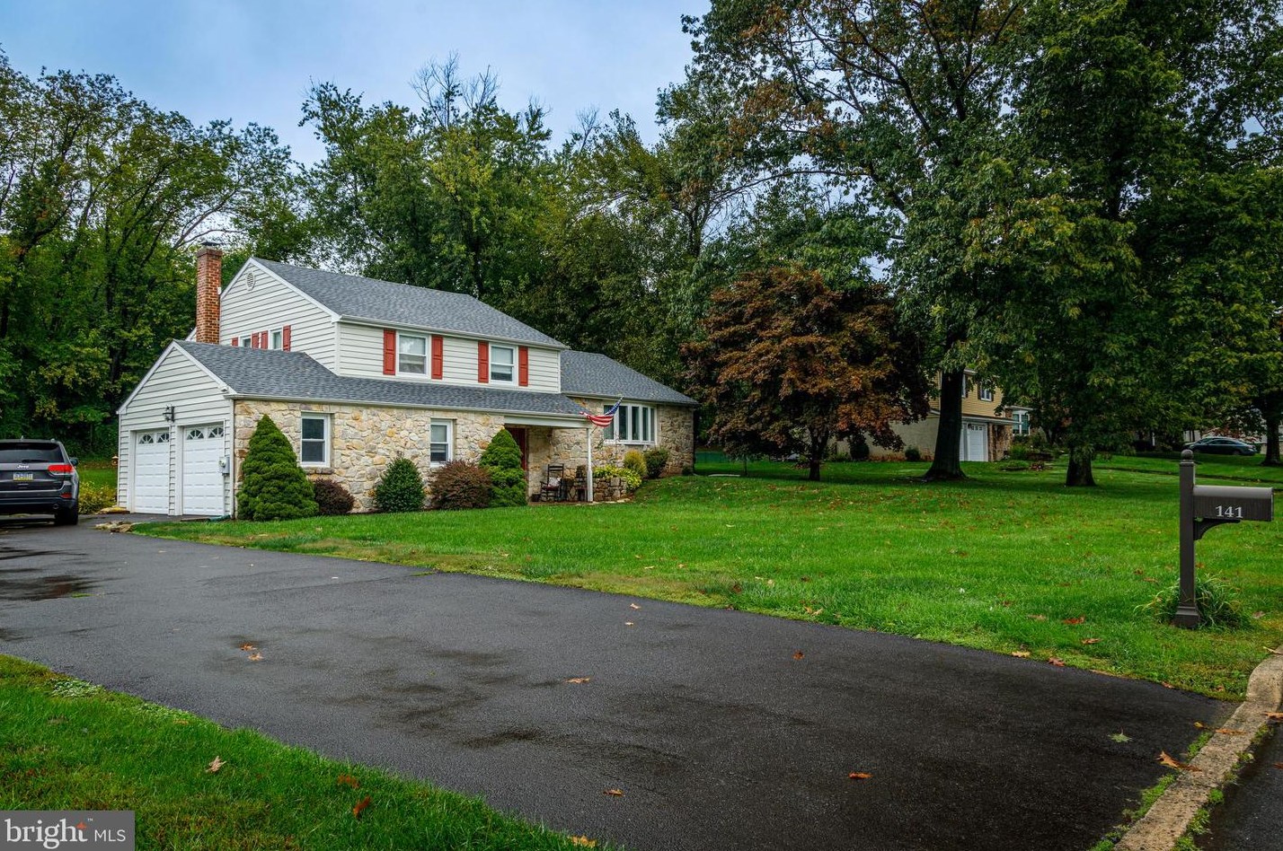 141 Kitty Knight Dr, Southampton, PA 18966-1132