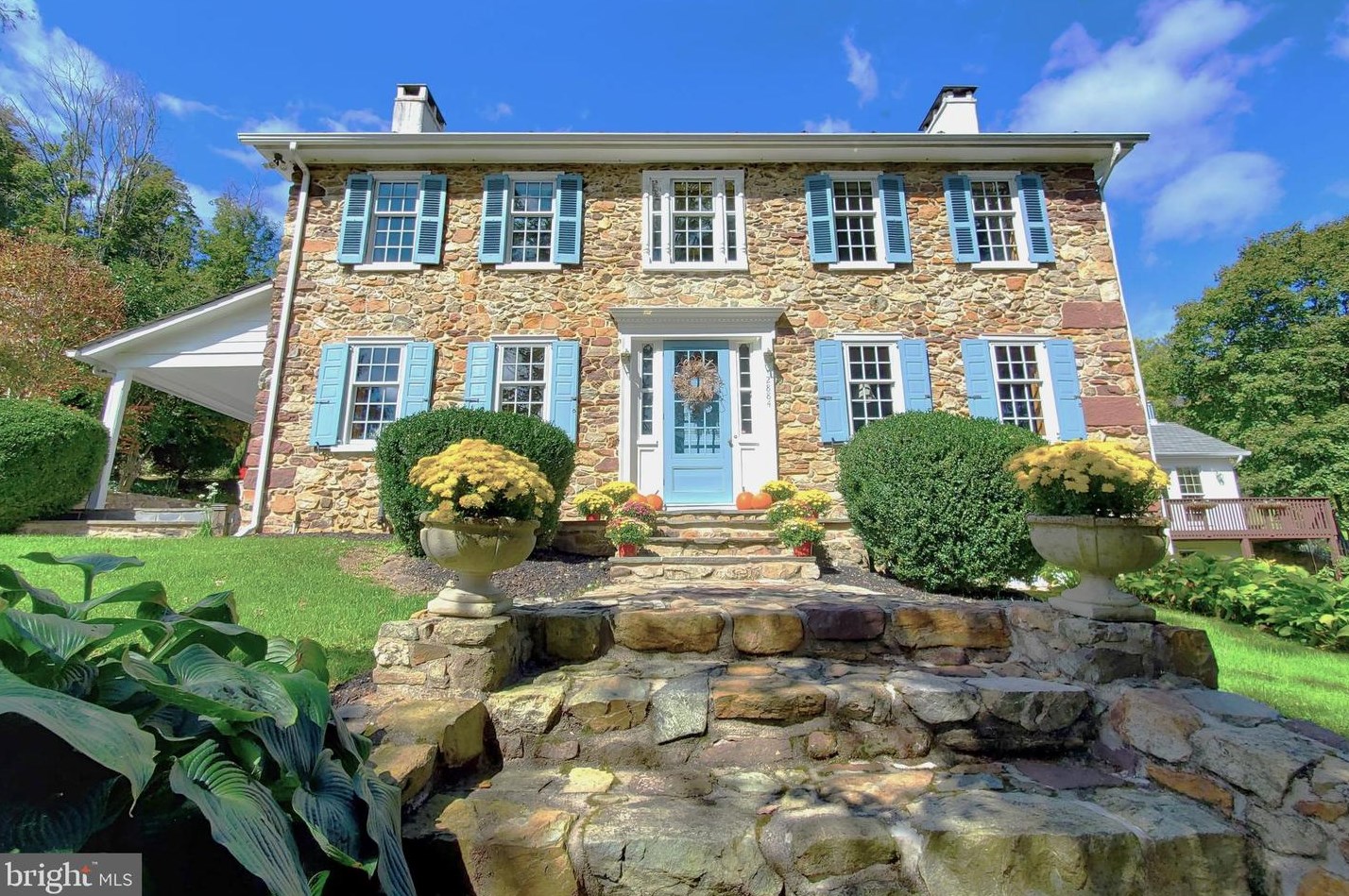 2884 Gallows Hill Rd, Riegelsville, PA 18077-9737