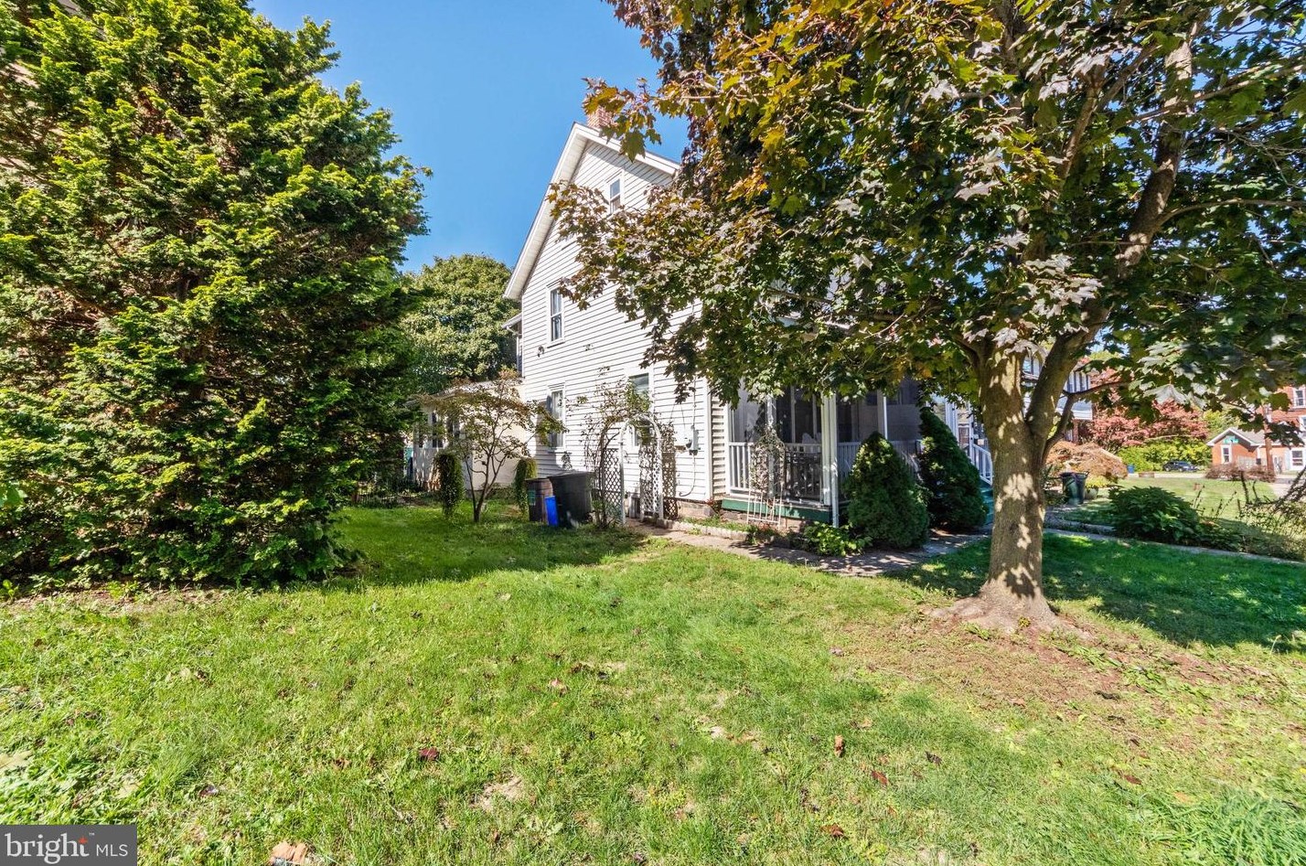 112 Branch St, Sellersville, PA 18960-2320