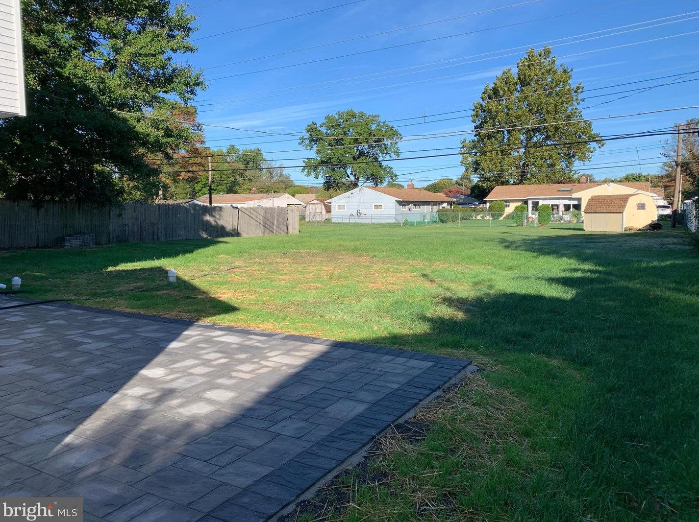 9 Edgewood Ln, Levittown PA  19054-3211 exterior
