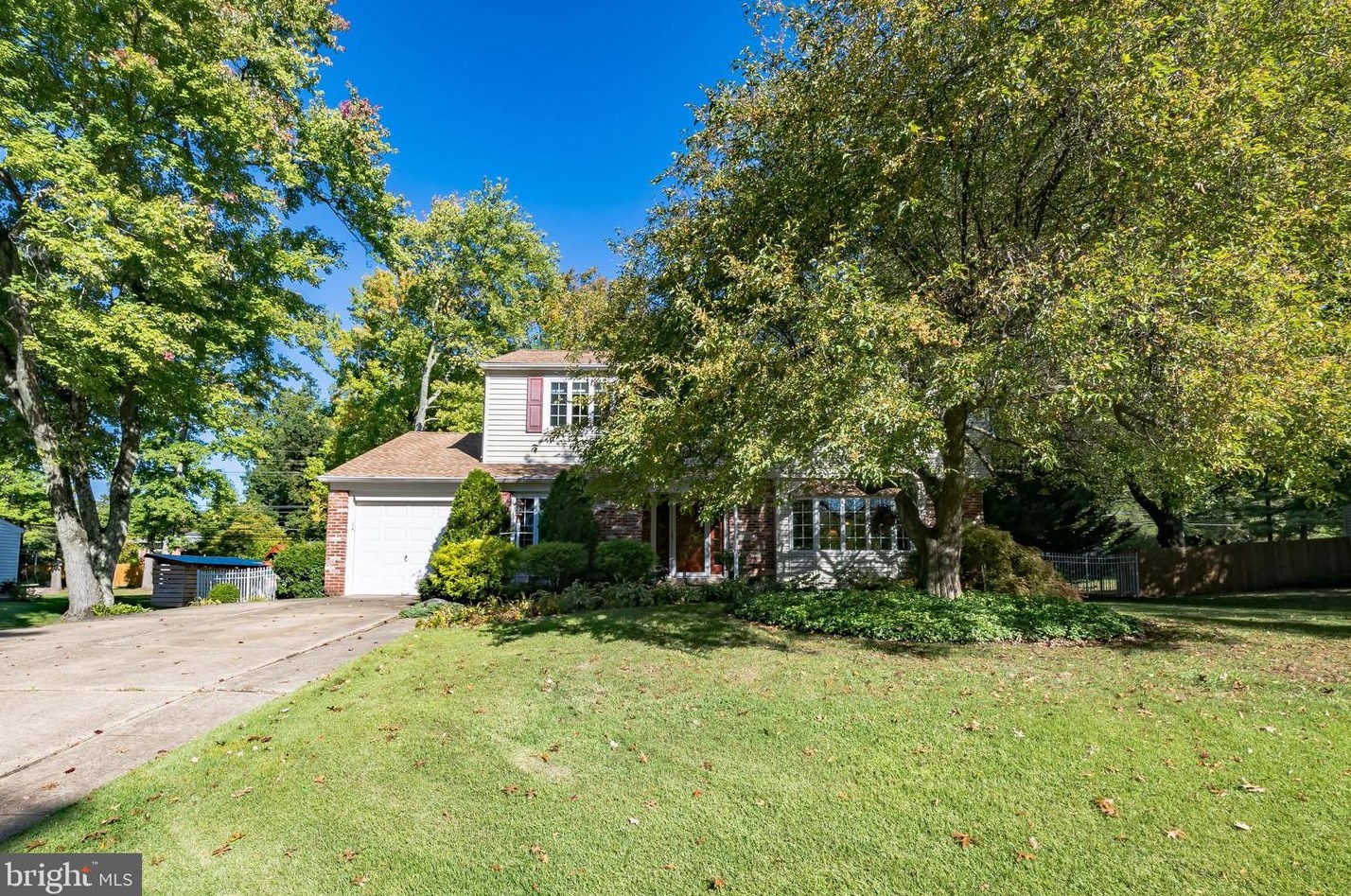 554 Gordon Dr, Yardley, PA 19067