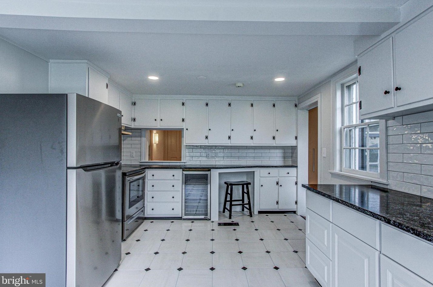 111 &amp 113 E Ct St, Gardenville, PA 18901