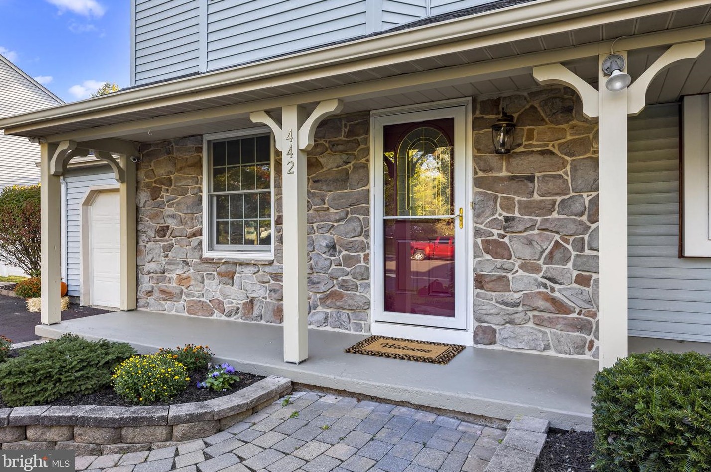 442 Wyckford Way, Perkasie, PA 18944-1200