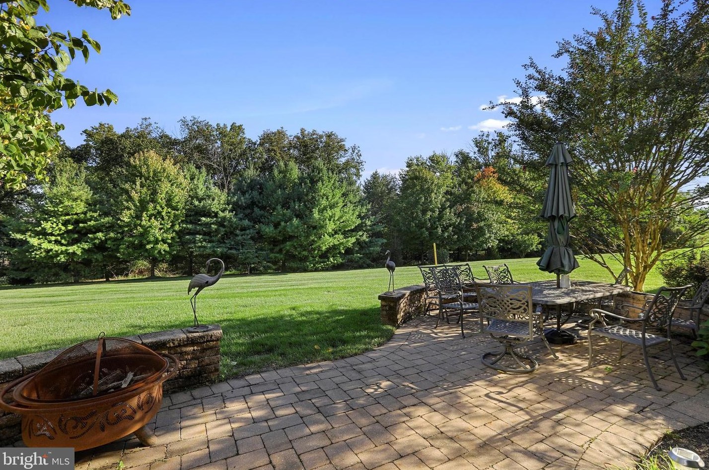 19 Brianna Rd, Southampton, PA 18966