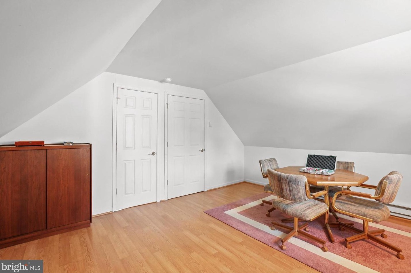 6 Quarter Turn, Levittown PA 19057-1935 exterior