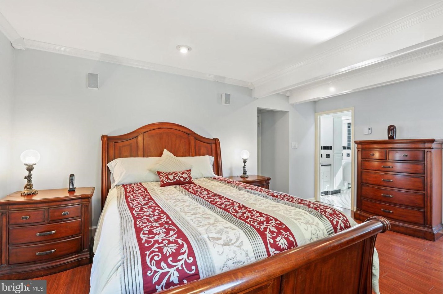 6 Quarter Turn, Levittown PA 19057-1935 exterior