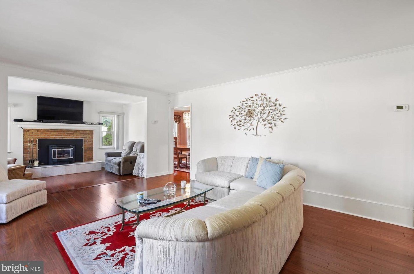 6 Quarter Turn, Levittown PA 19057-1935 exterior