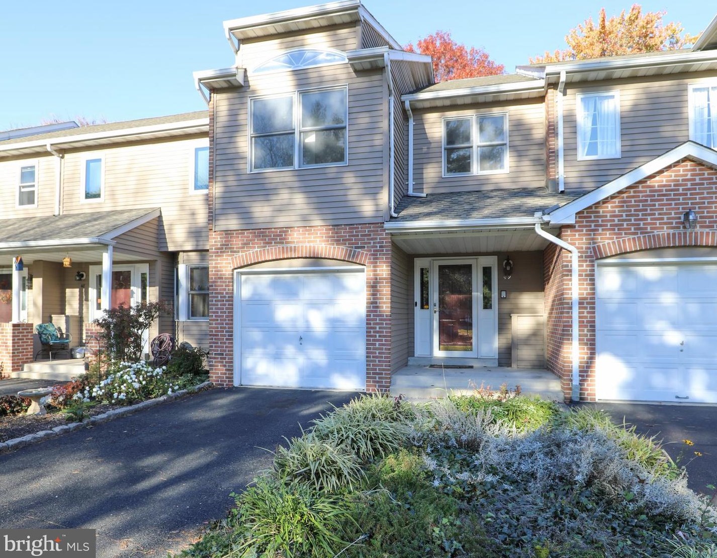 49 Piccadilly Cir, Gardenville, PA