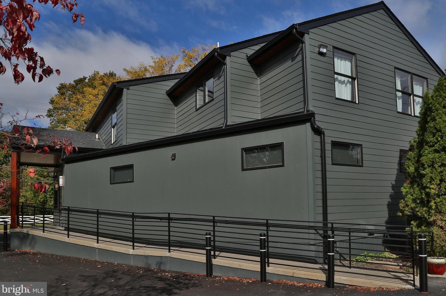 264 W State St #a, Gardenville, PA 18901