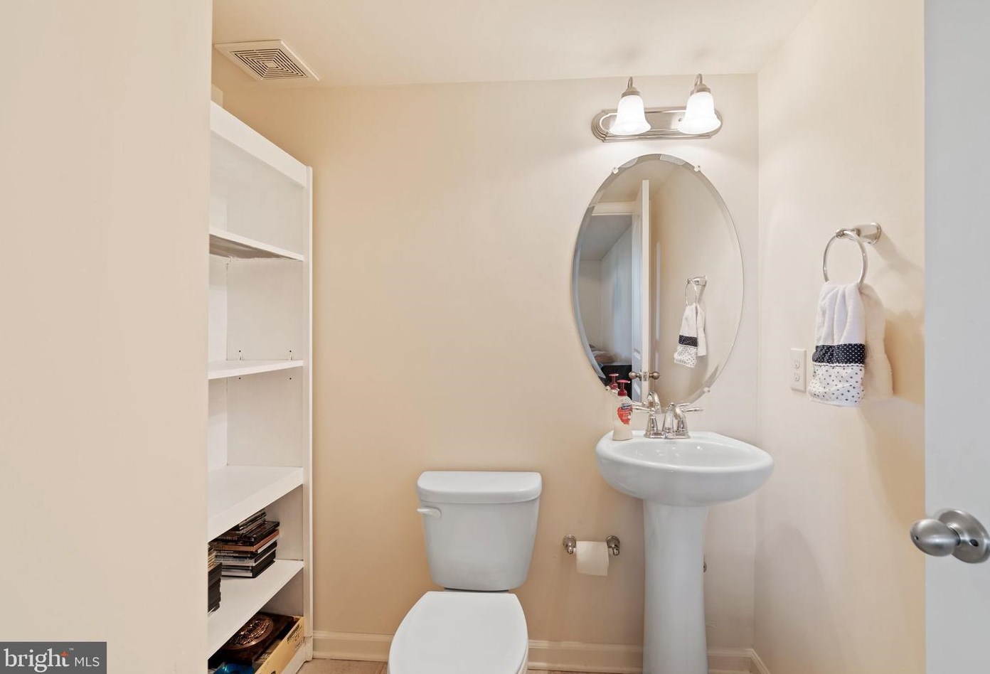 134 Carters Mill Rd, Langhorne PA  19053-2701 exterior