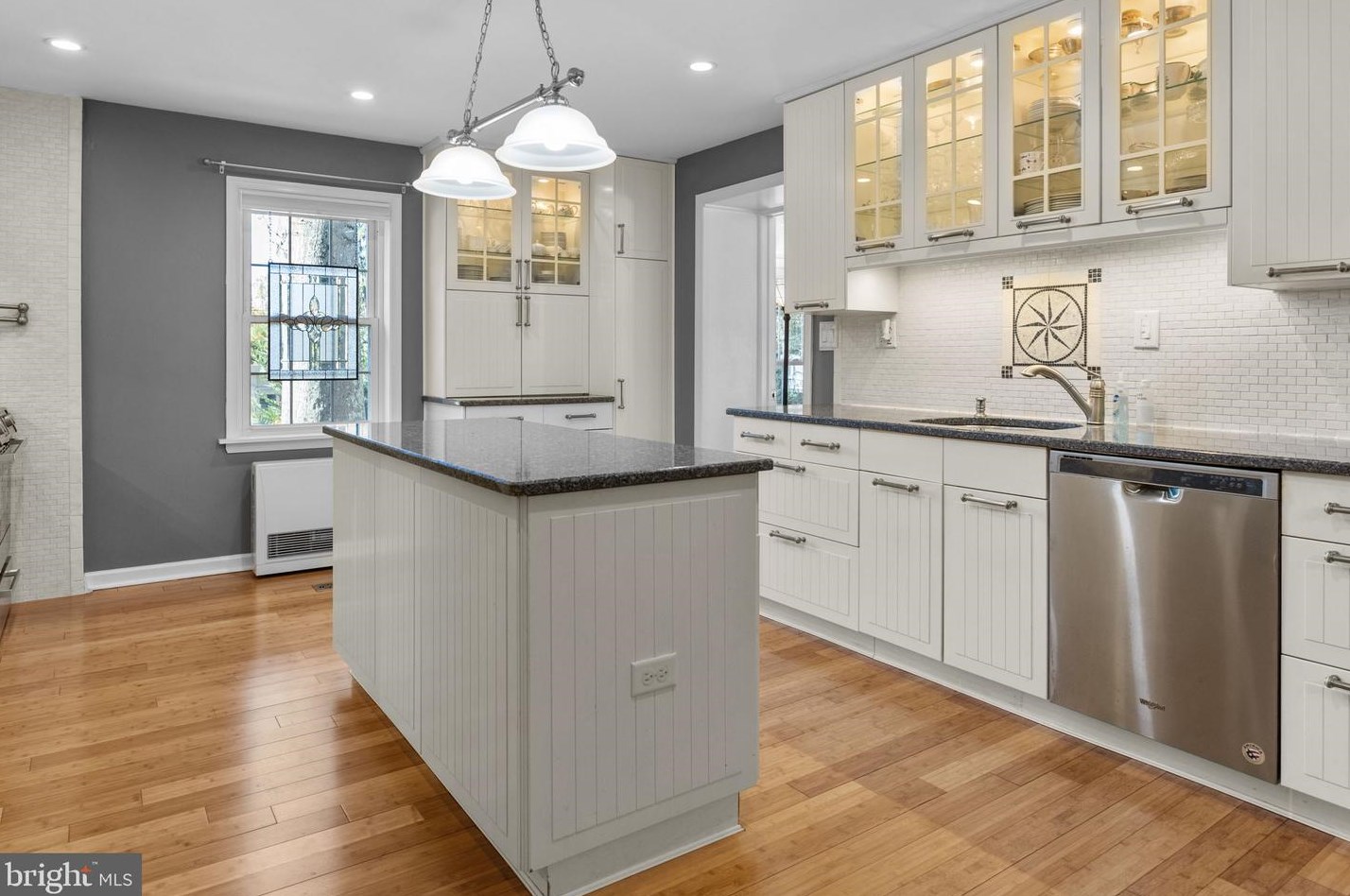 107 Frost Ln, Upper Makefield PA 18940-2010 exterior