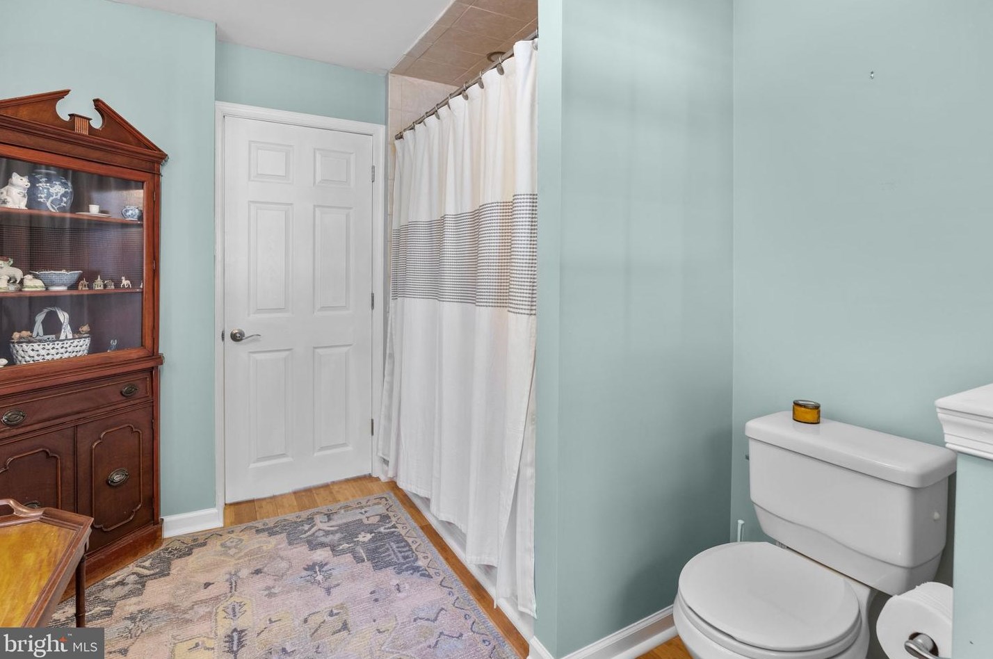 107 Frost Ln, Upper Makefield PA 18940-2010 exterior