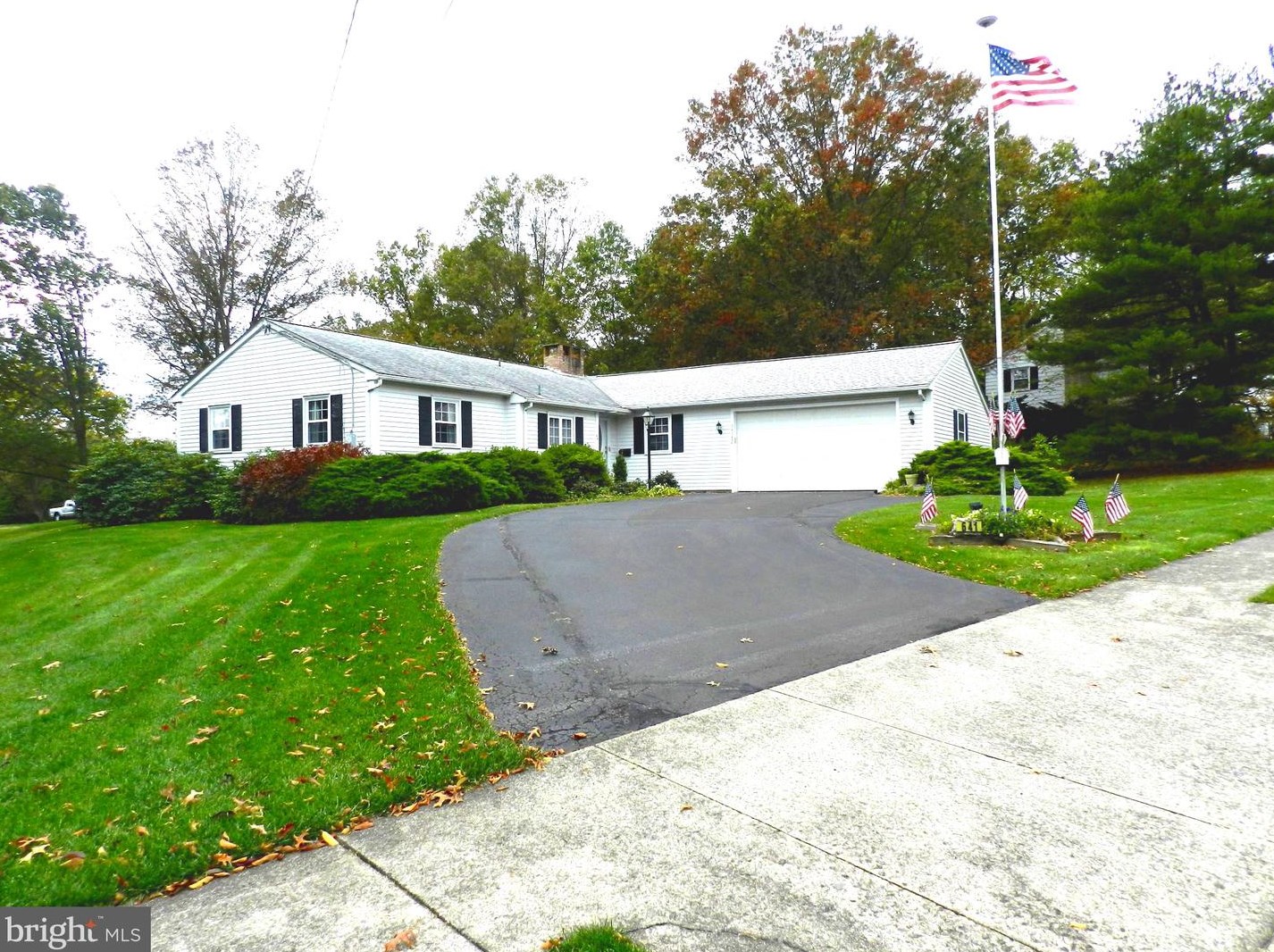 641 Highland Dr, Perkasie, PA 18944-1521