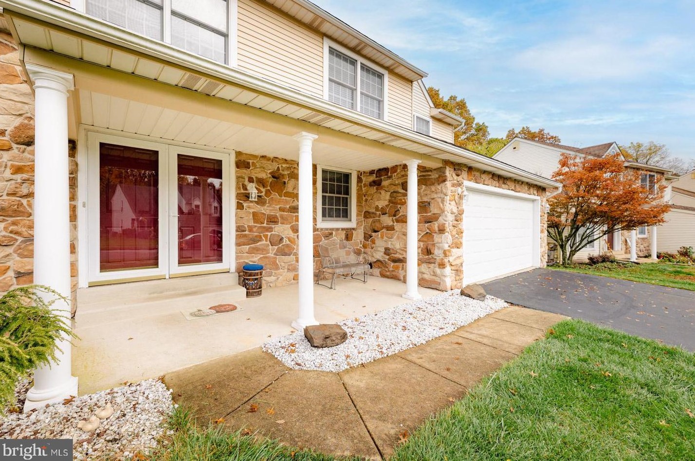 111 Harrison Forge Ct, Chalfont, PA 18914-2135