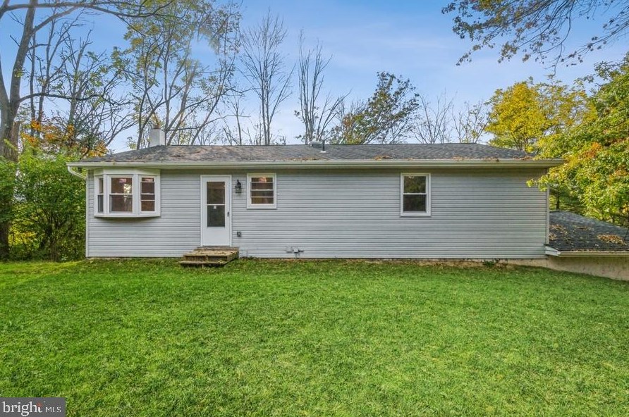 119 Old State Rd, Sellersville, PA 18960-1626