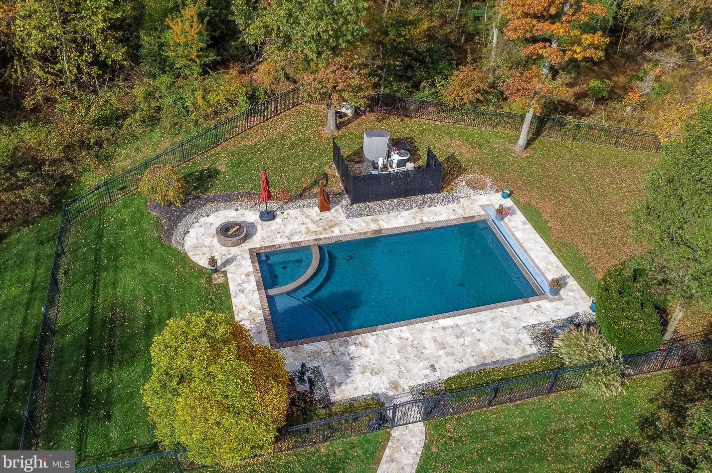2312 Sandhurst Dr, Jamison, PA 18929