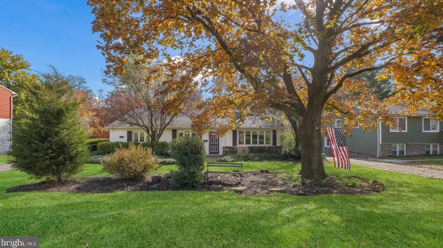 151 Pine Ln, Yardley, PA 19067