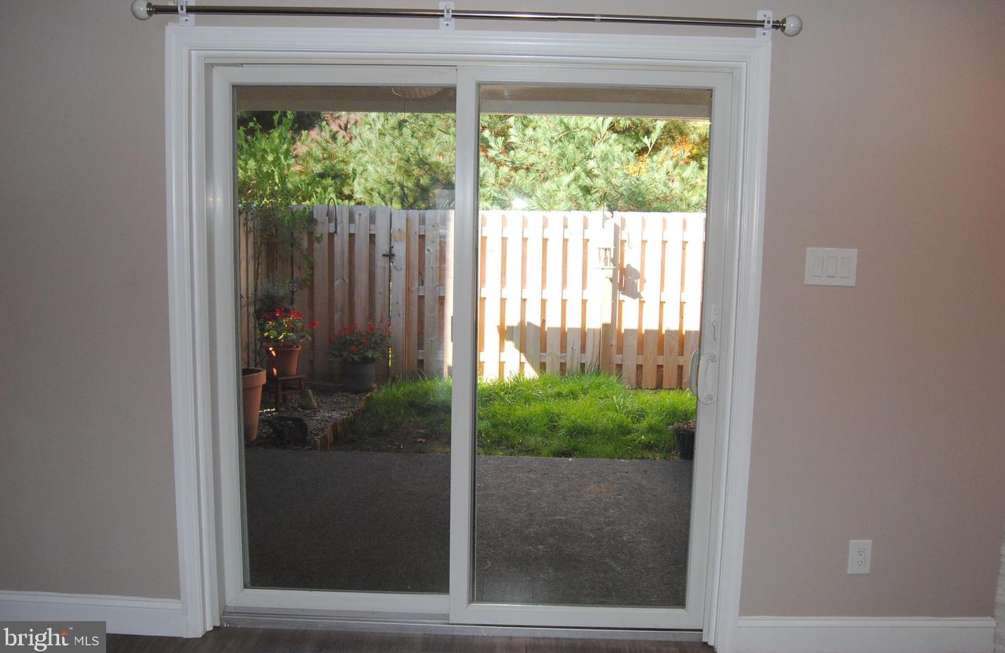 62 Ardsley Ct, Upper Makefield PA  18940-2309 exterior