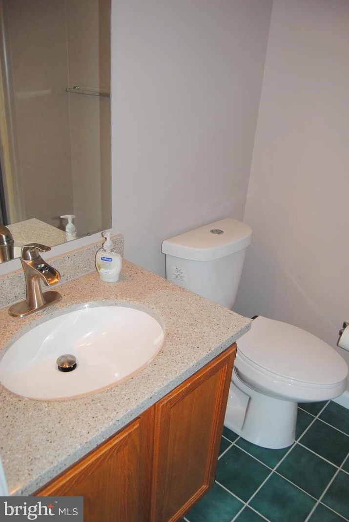 62 Ardsley Ct, Upper Makefield PA  18940-2309 exterior