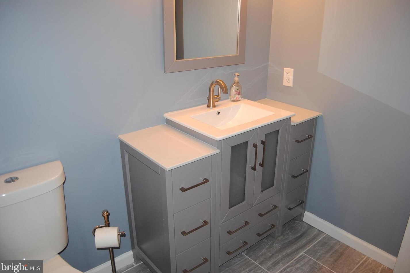 62 Ardsley Ct, Upper Makefield PA  18940-2309 exterior