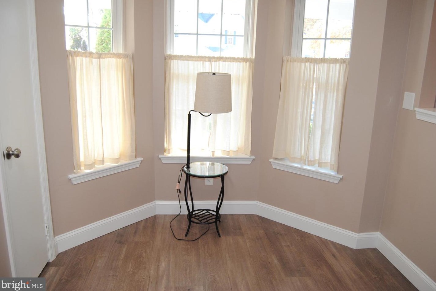 62 Ardsley Ct, Upper Makefield PA  18940-2309 exterior