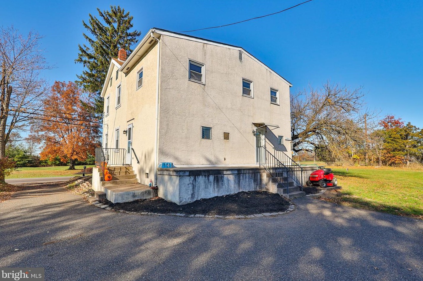 2028 Ridge Rd, Sellersville PA  18960-3056 exterior