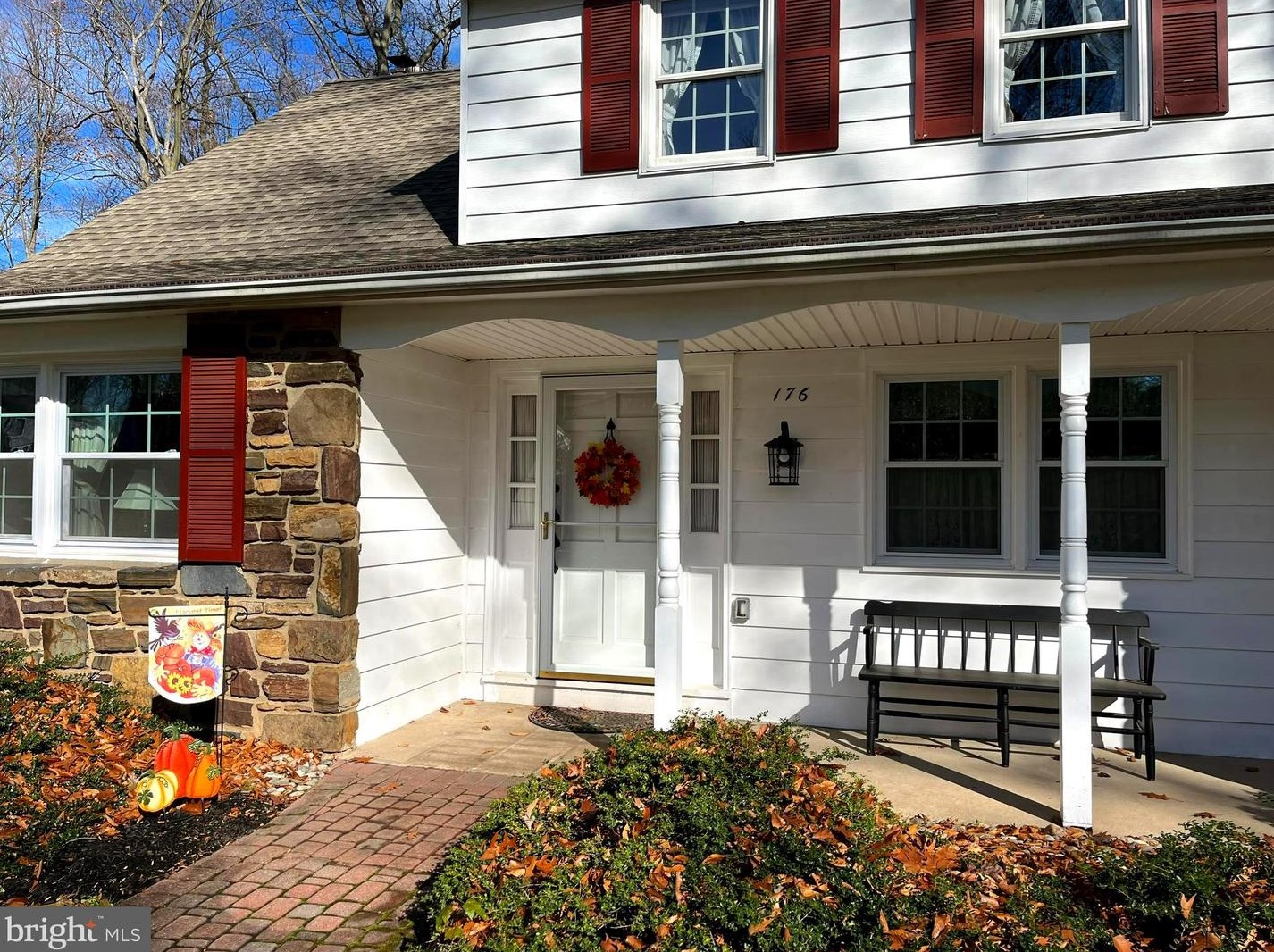 176 Lehigh Dr, Southampton, PA 18954-1954