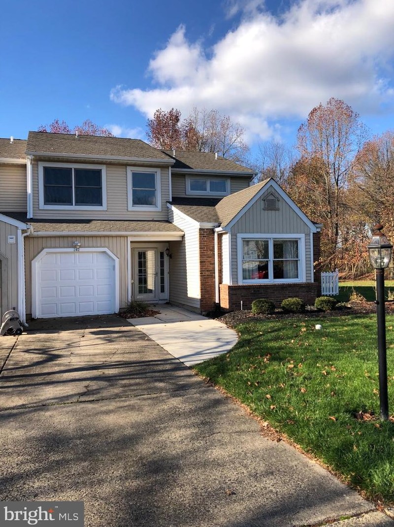 342 Tall Meadow Ln, Yardley, PA 19067