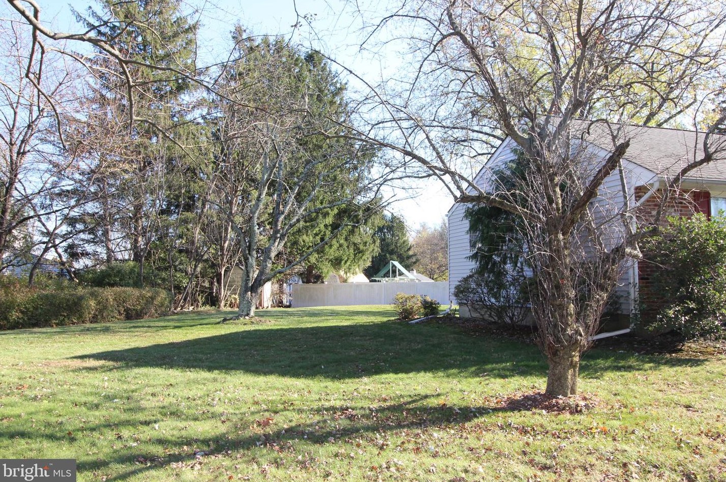 155 Waverly Rd, Southampton, PA 18966