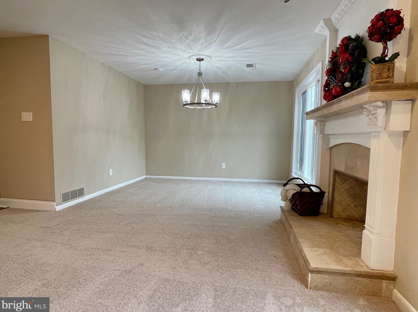 224 Hastings Ct, Gardenville PA  exterior