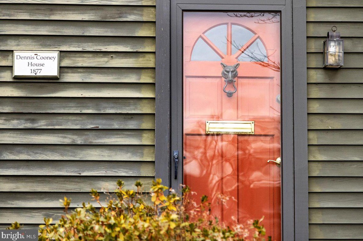 171 W Oakland Ave, Gardenville, PA 18901