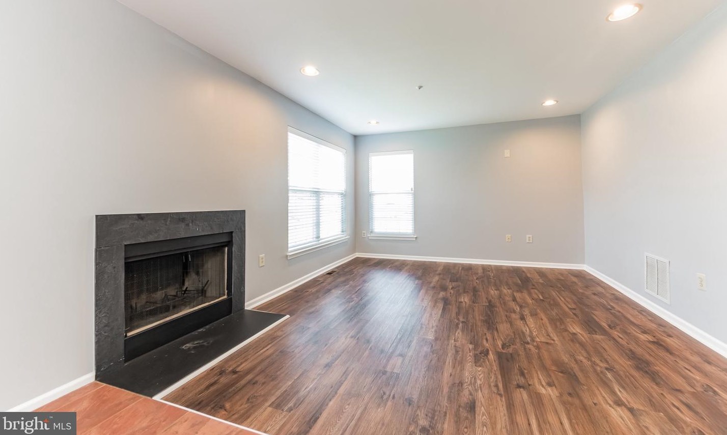 926 Bentley Ct, Chalfont PA  18914-3762 exterior