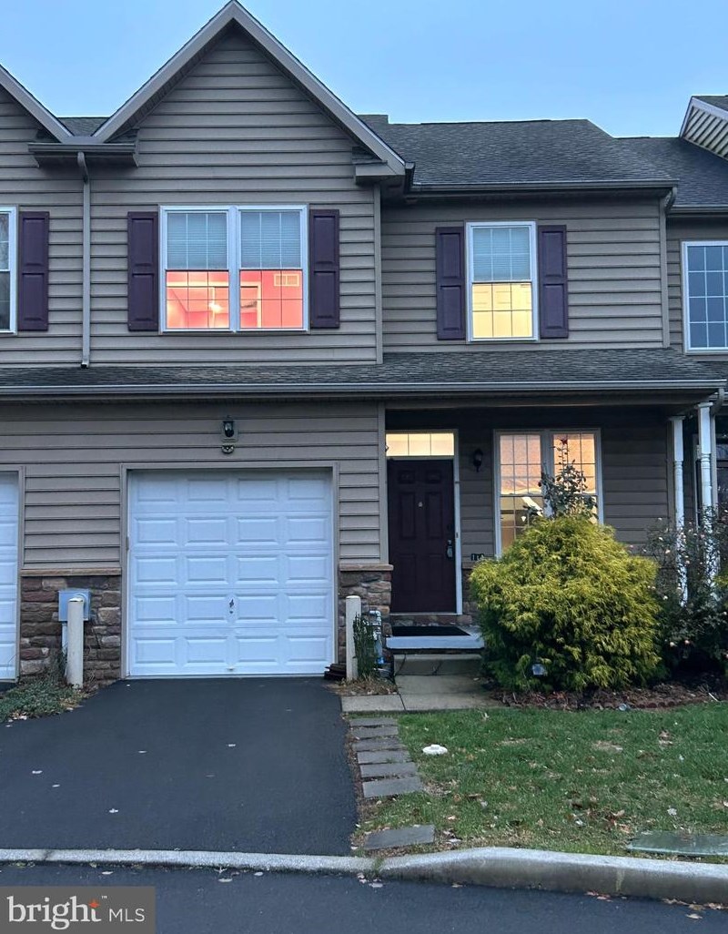 114 Oxford Falls #lot 11, Langhorne, PA 19047