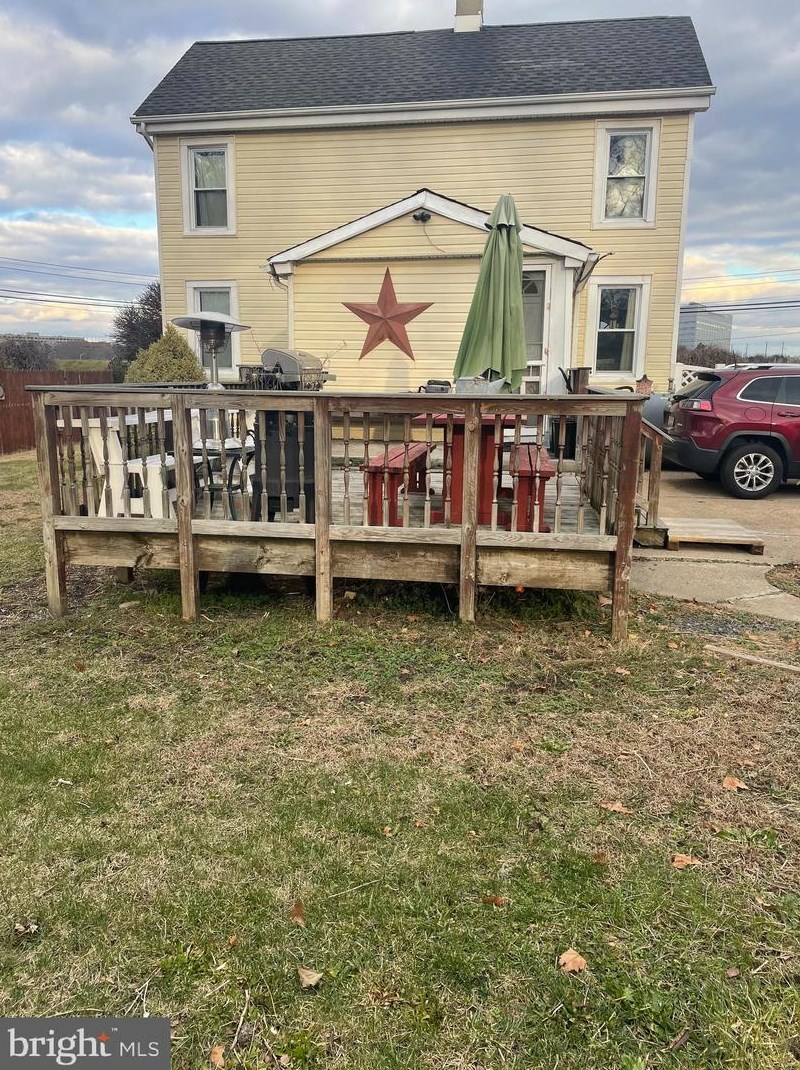 51 Park Ave, Yardley, PA 19067