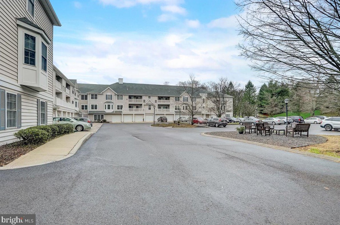 42 W College Ave #218, Yardley, PA 19067