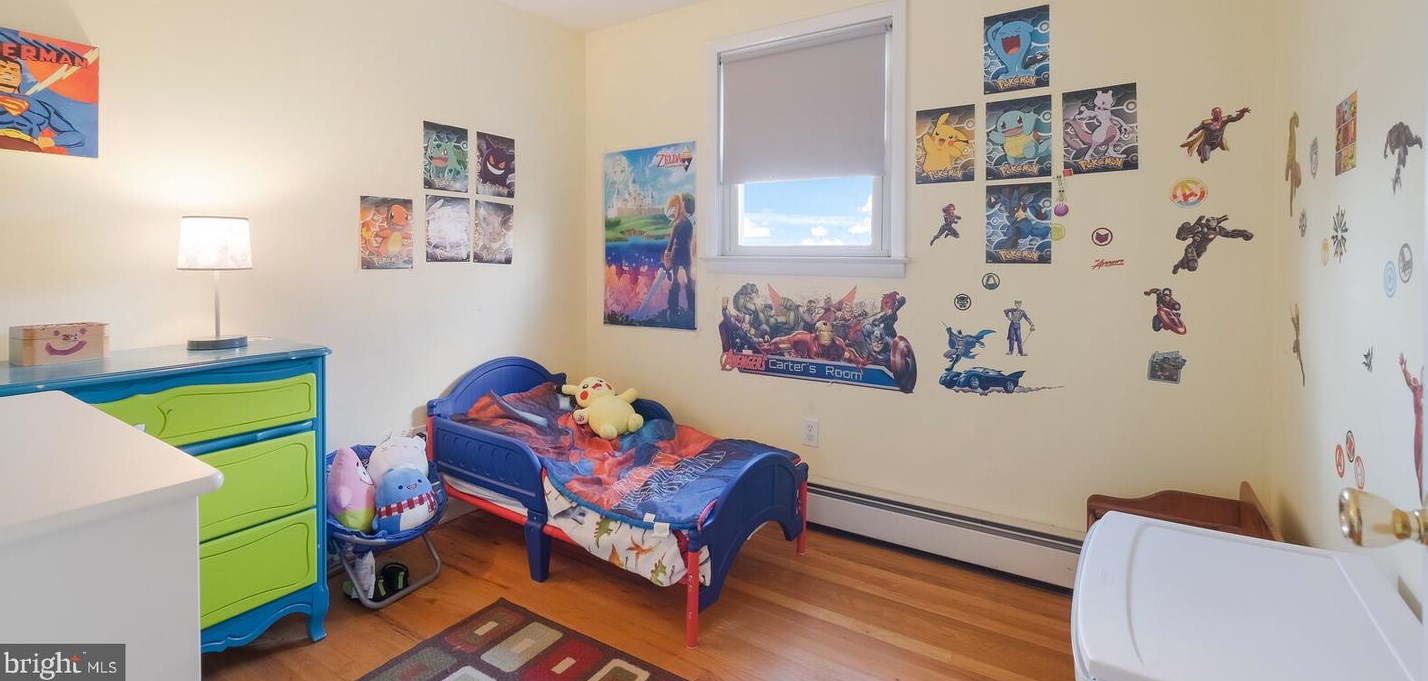 220 Shewell Ave, Gardenville PA  18901-3706 exterior