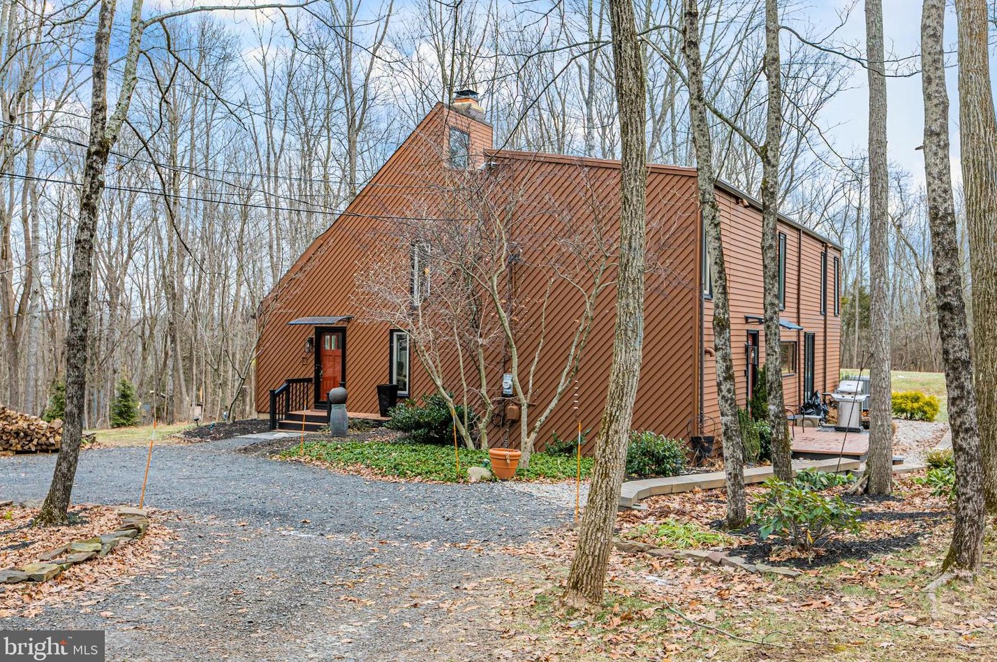 6065 Schlentz Hill Rd, Pipersville, PA 18947