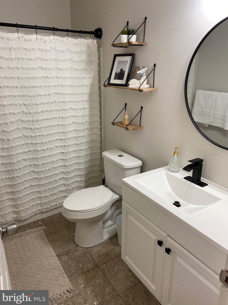 46 Heather Ct, Upper Makefield PA  18940-1542 exterior