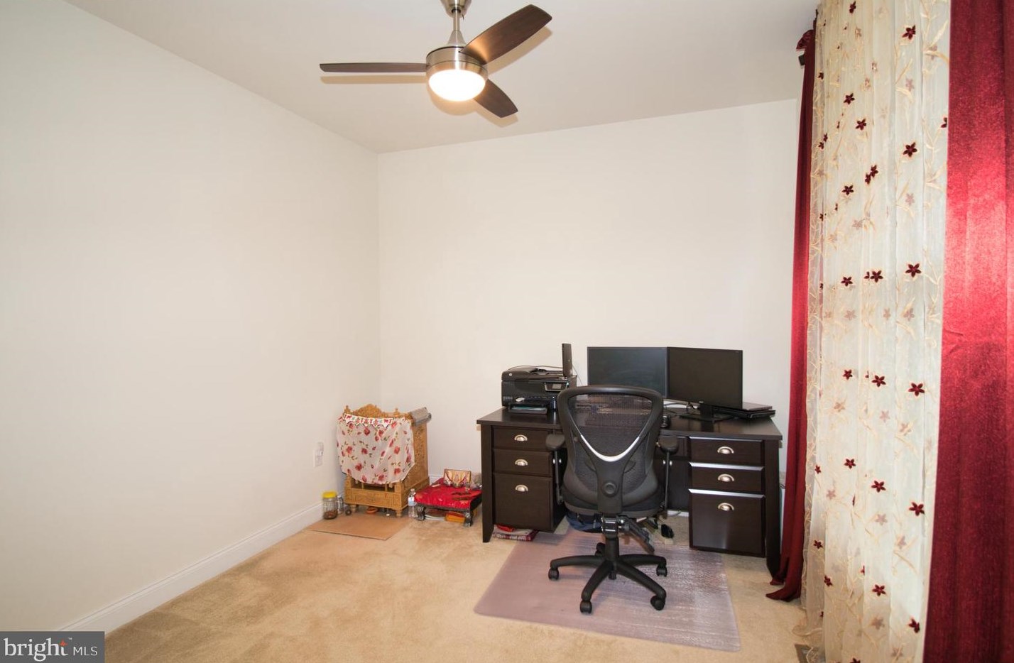 136 Chestnut Ln, Sellersville PA  18960-3802 exterior