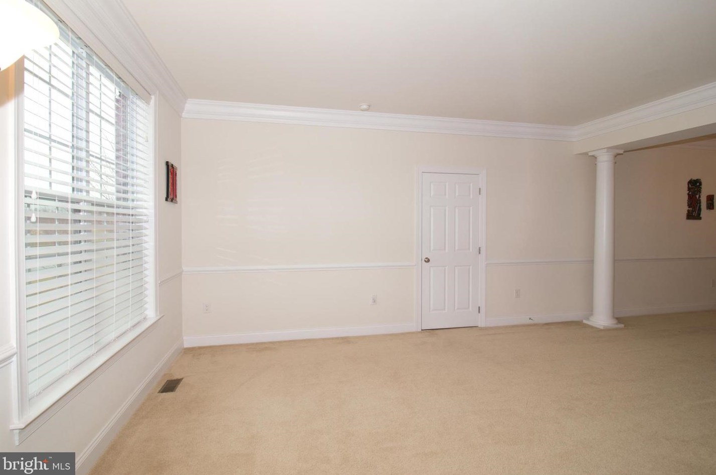 136 Chestnut Ln, Sellersville PA  18960-3802 exterior