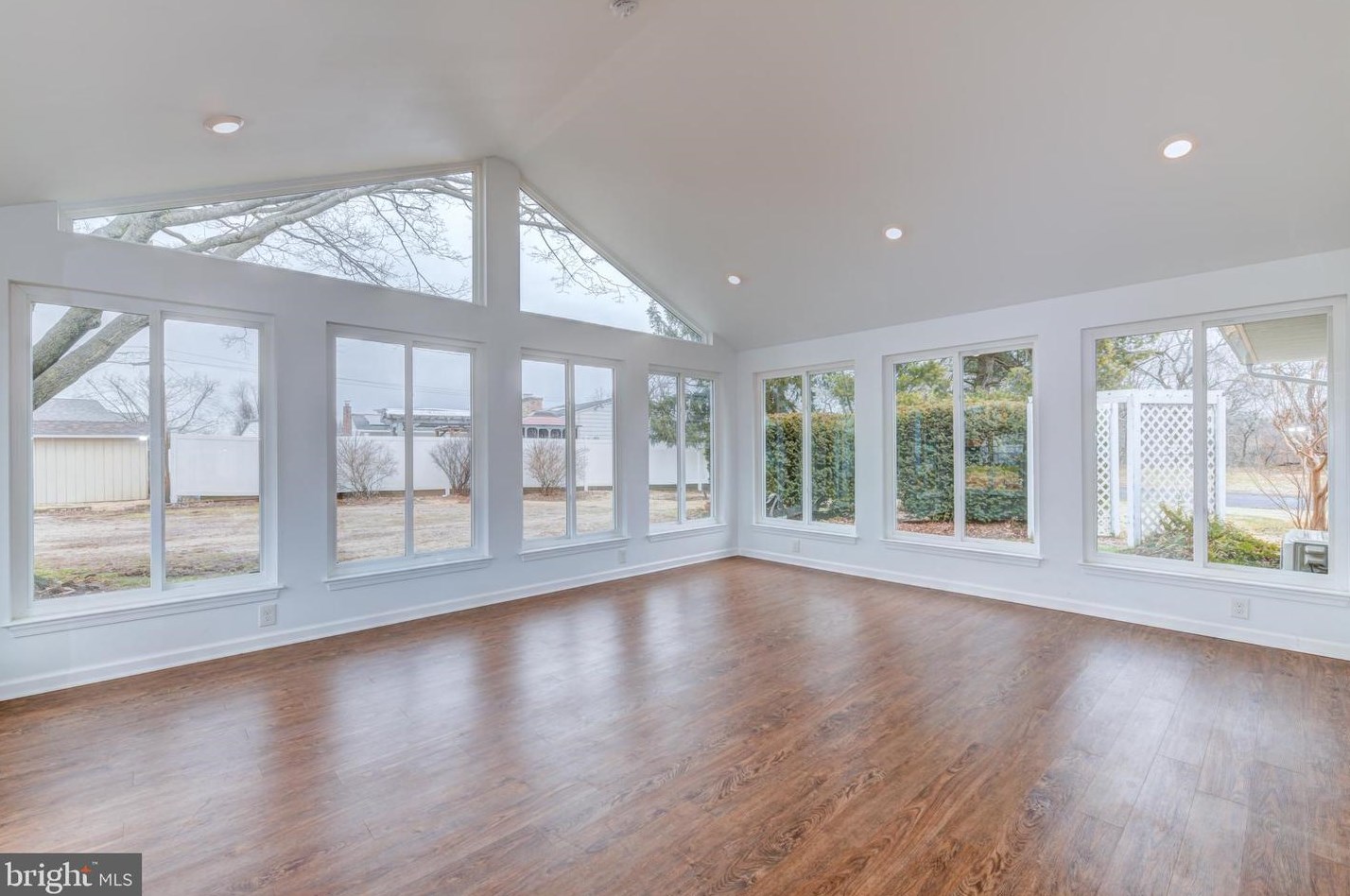 59 Locust Ln, Levittown, PA 19054-3917
