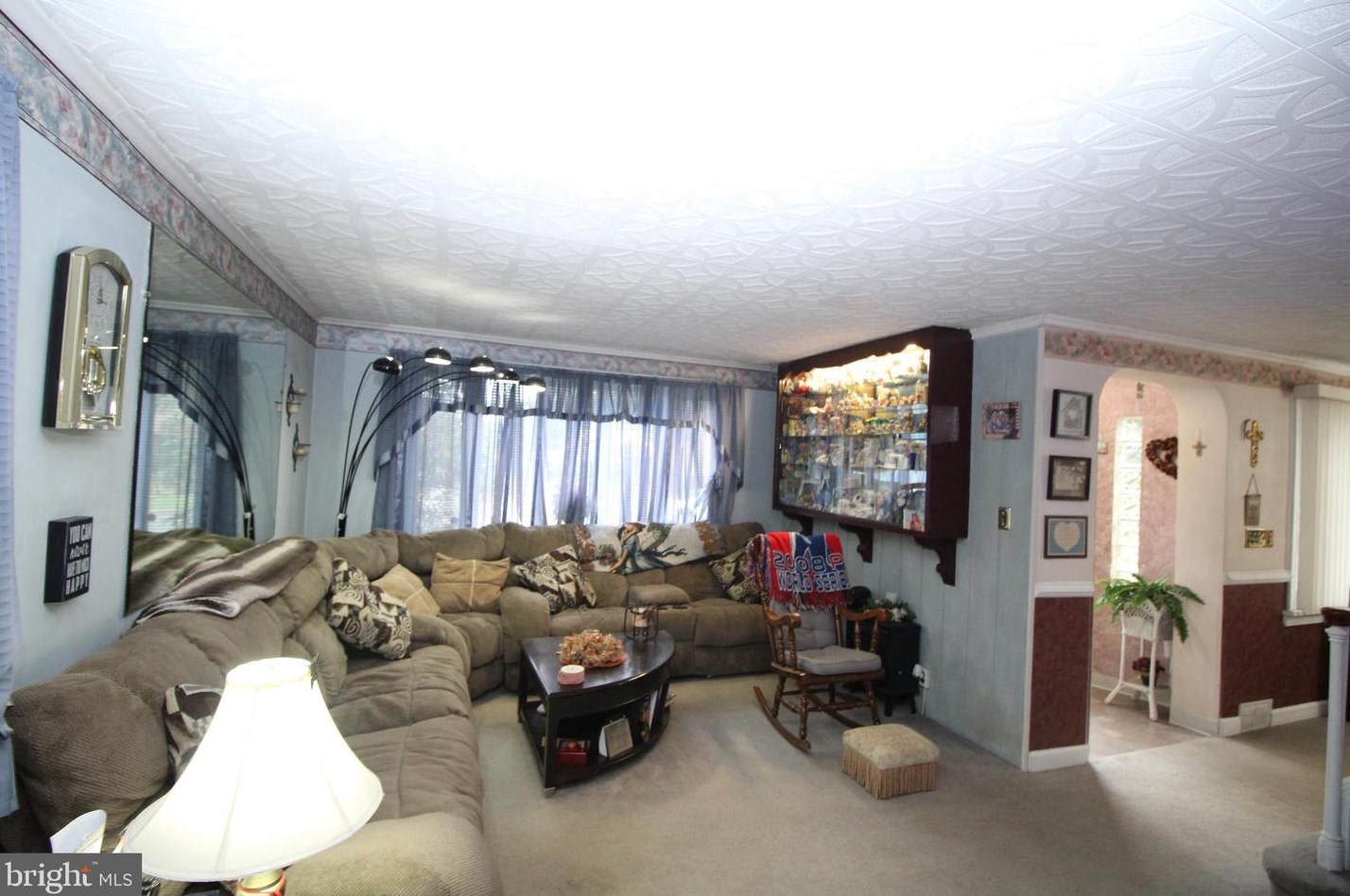 1743 Highland Ave, Langhorne PA  19047-3720 exterior