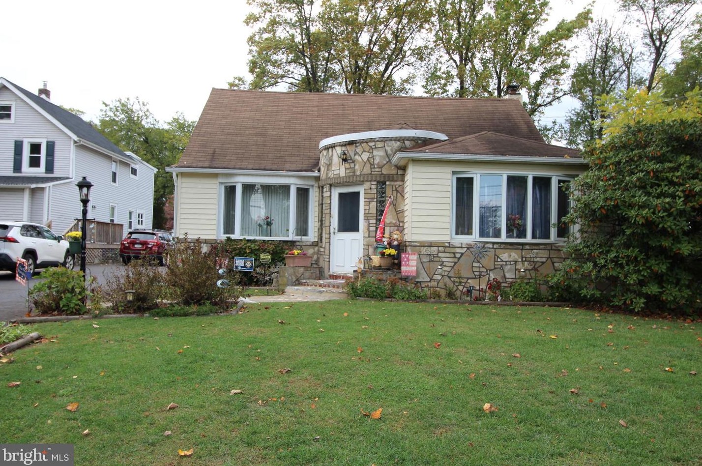 1743 Highland Ave, Langhorne PA  19047-3720 exterior