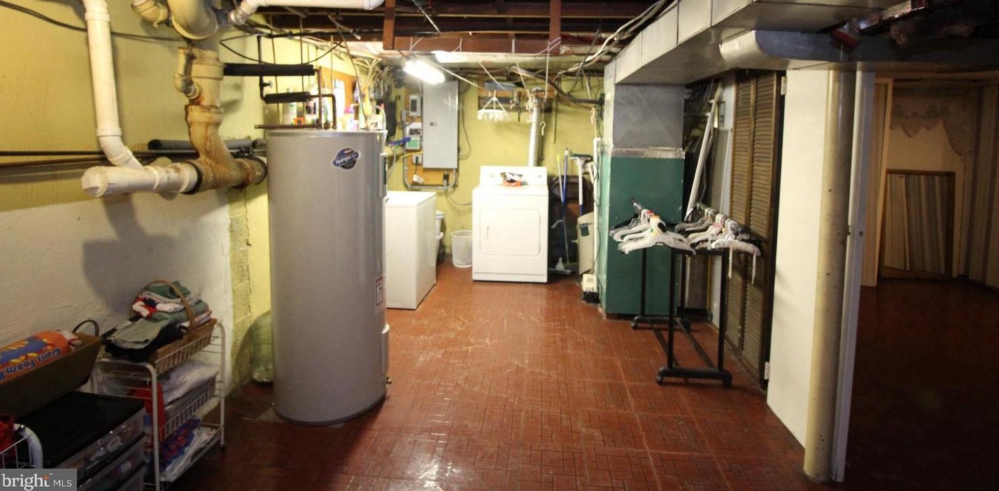 1743 Highland Ave, Langhorne PA  19047-3720 exterior