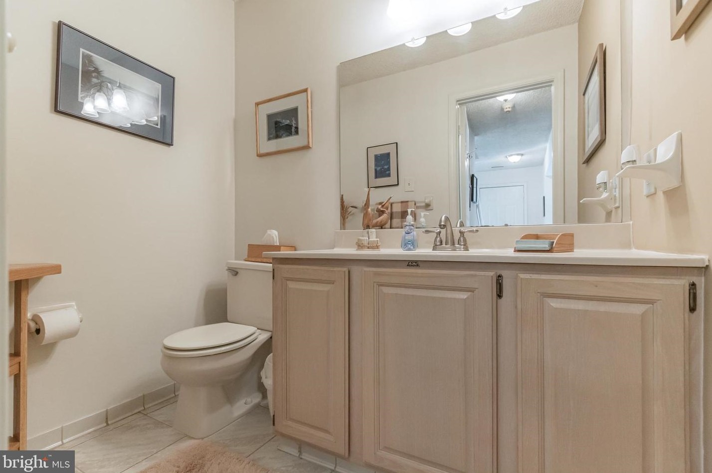 54 Magnolia Dr, Upper Makefield PA  18940-9236 exterior