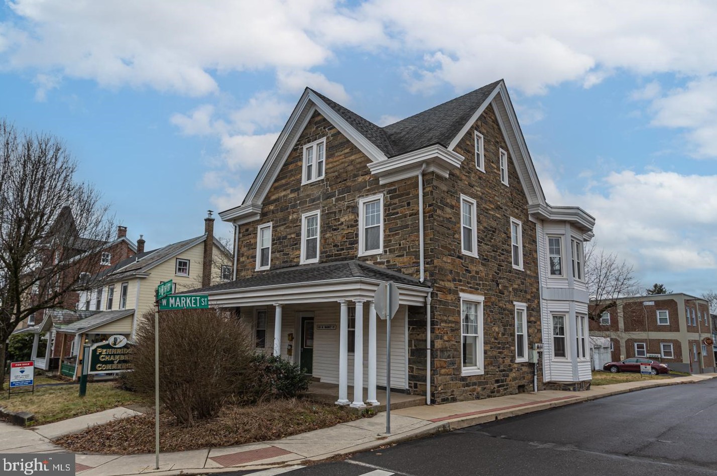 538 Market St, Perkasie PA  18944-1419 exterior